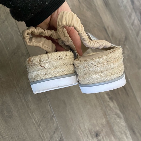 Marc Fisher LTD Pella Espadrille Platform Sandal Metallic Silver 7 - Picture 8 of 8